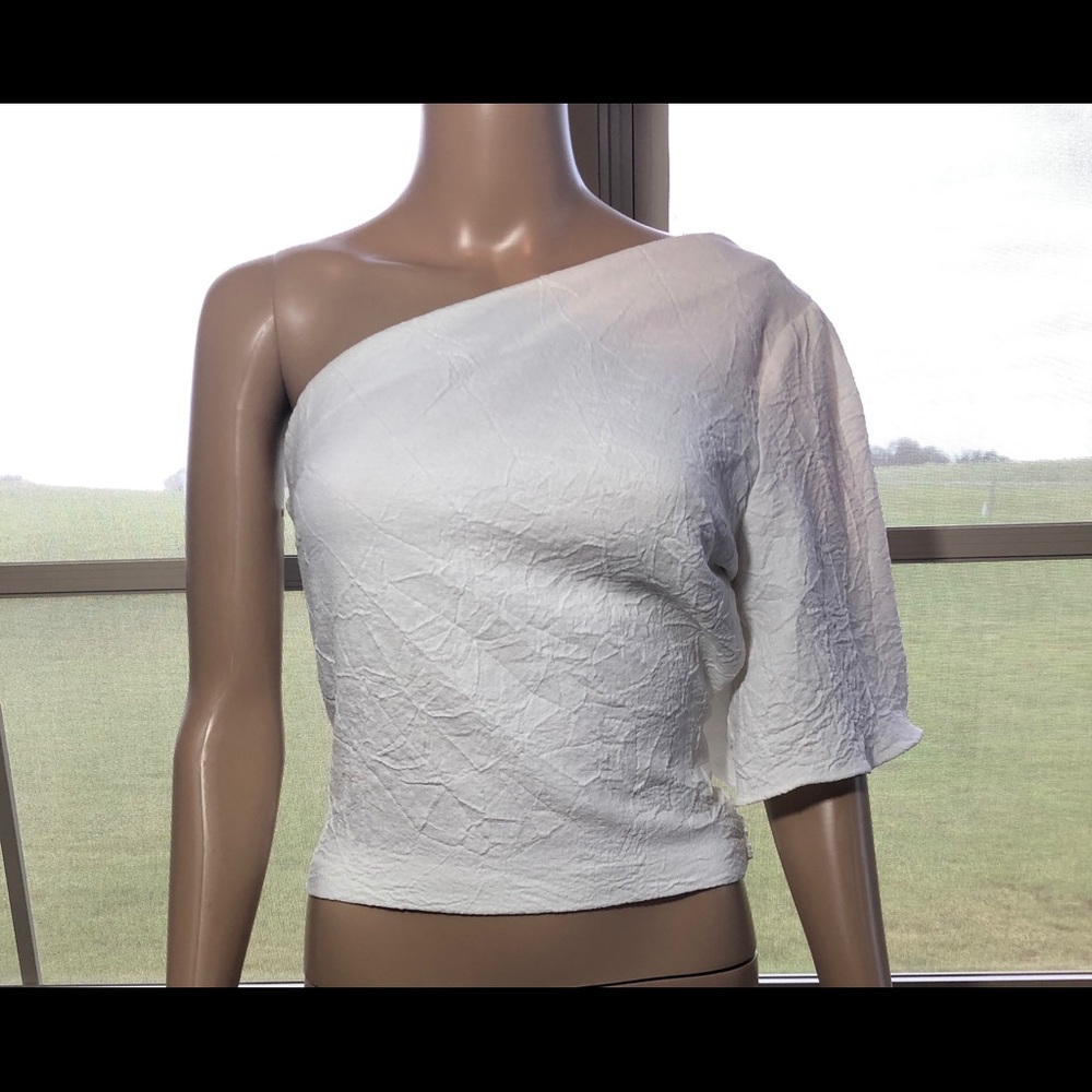 TOPSHOP, off-white Women’s One-sleeve blouse